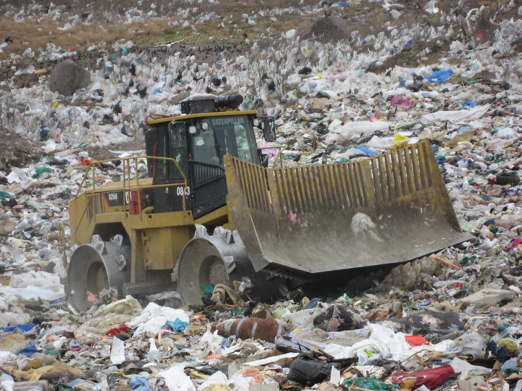 Reducing landfill gas emissions
