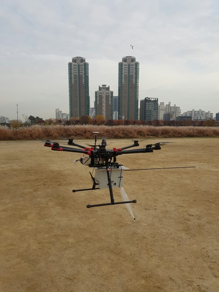Monitoring atmospheric methane emissions with a drone