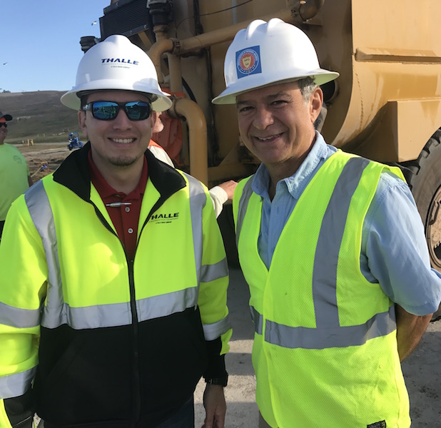 Diamond Scientific CEO, Ramon Rivera (right) with Thalle Project Engineer, Reynaldo Gonzalez (left)