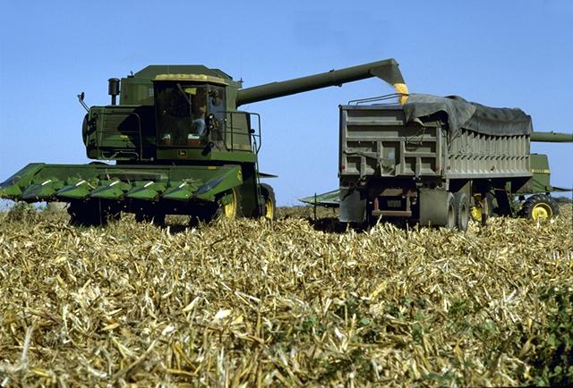 Biofuels industry threatened by changes to the renewable fuel standard Biofuels industry threatened by changes to the renewable fuel standard